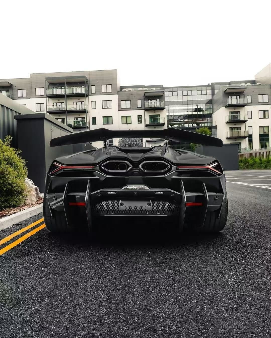Lamborghini Revuelto - Full Carbon Fiber Aero Kit