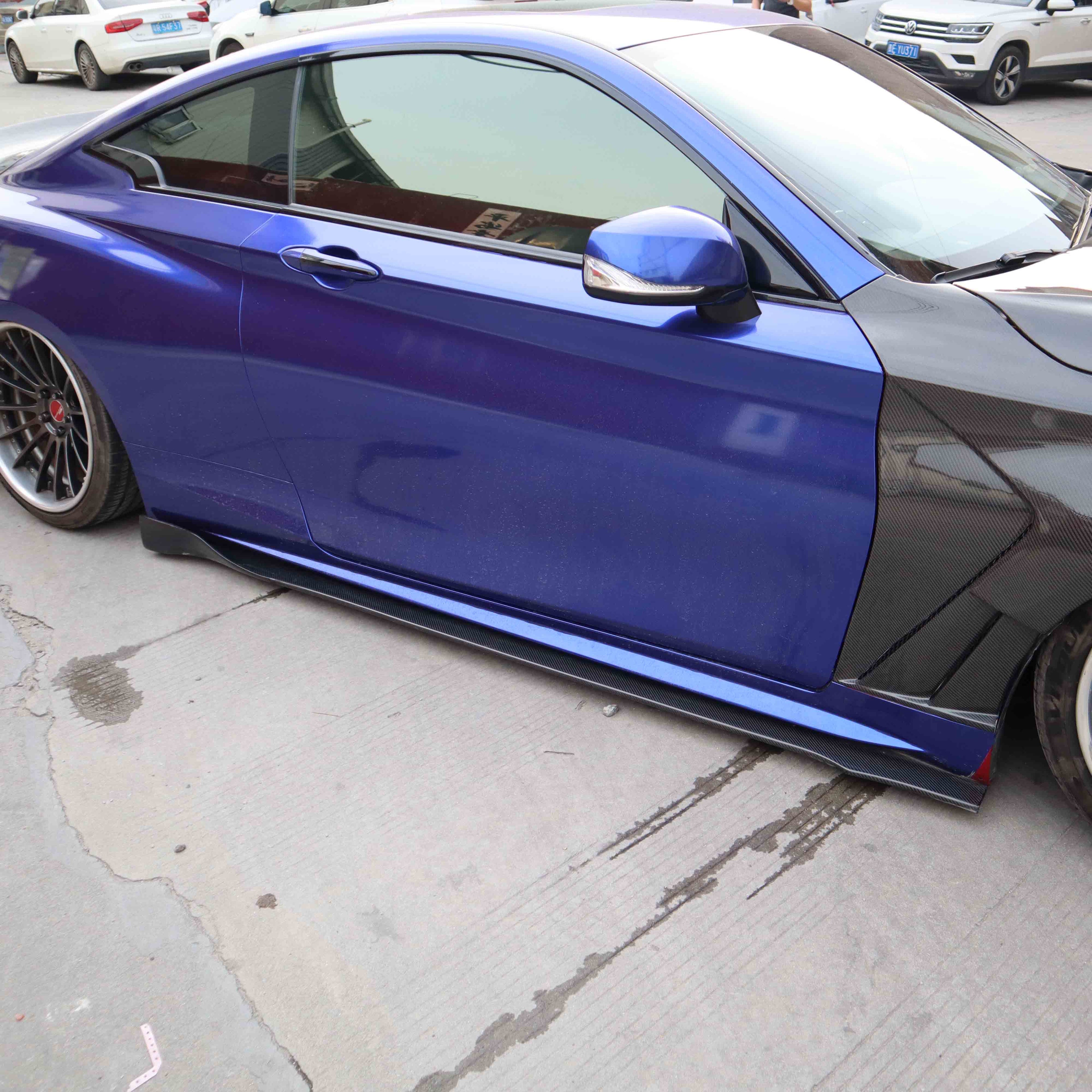Infiniti Q50 – Carbon Fiber Side Skirt Extensions