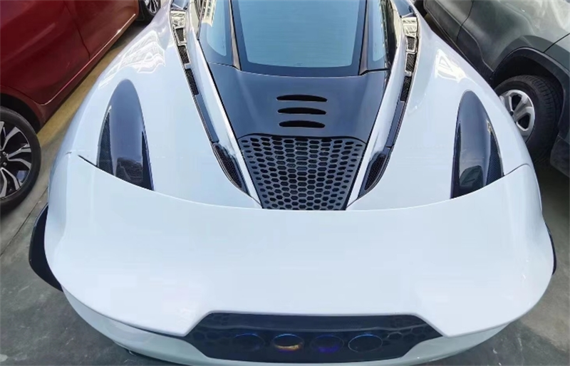 McLaren 720S Coupe - 765LT Style Carbon Fiber Rear Engine Cover Panel