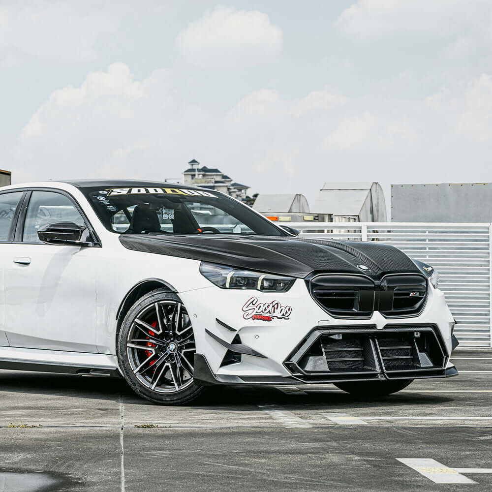 BMW M5 G90 - SOOQOO Prepreg Carbon Fiber Vented Hood