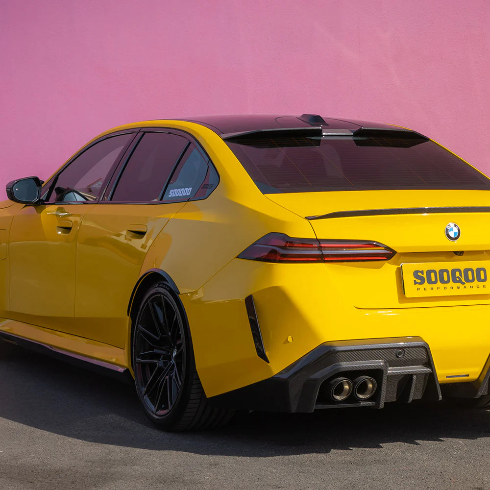 BMW M5 G90 / G99 - SOOQOO Prepreg Carbon Fiber Reflector Trims