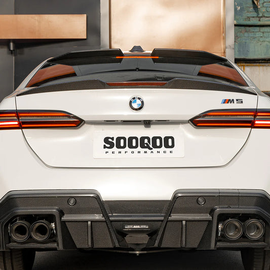BMW M5 G90 - SOOQOO Prepreg Carbon Fiber Rear Spoiler