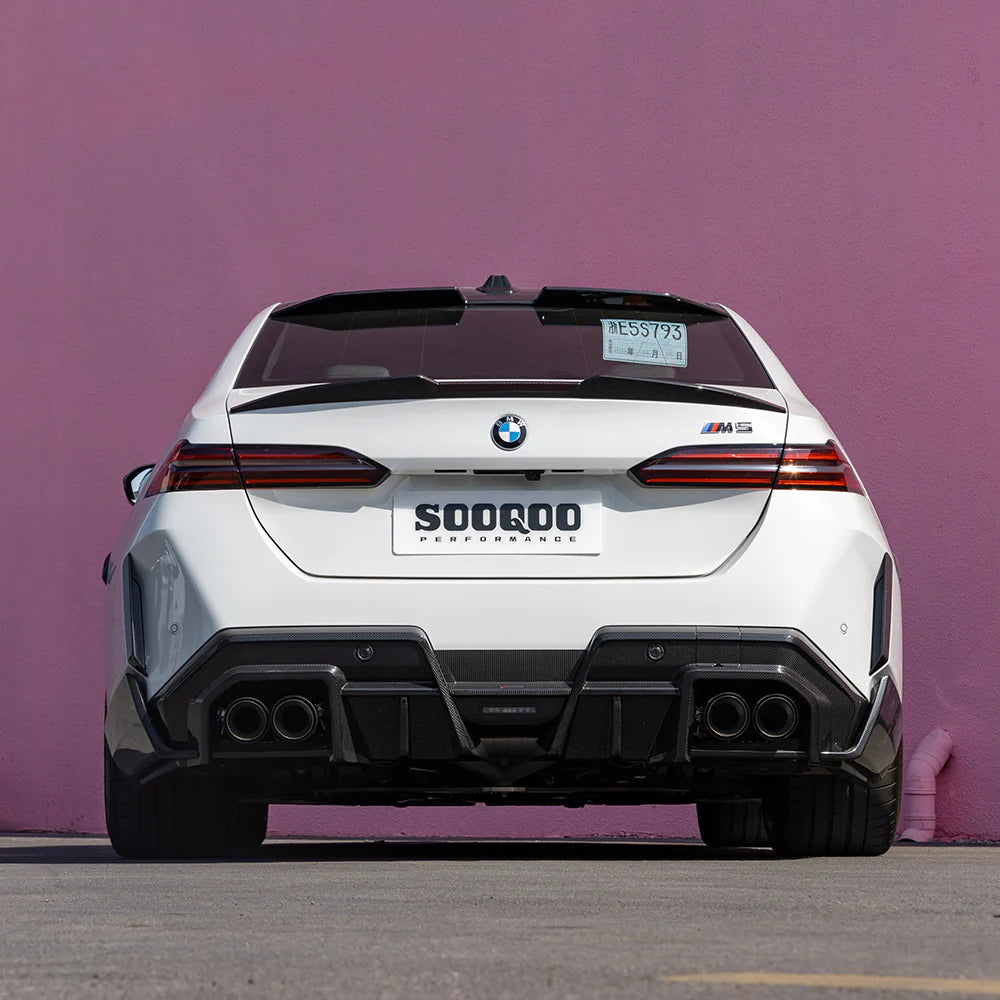 BMW M5 G90 - SOOQOO Prepreg Carbon Fiber Rear Spoiler