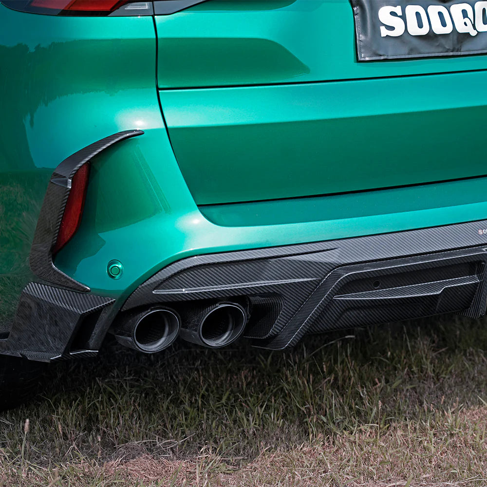 BMW X5M F95 - SOOQOO Prepreg Carbon Fiber Rear Diffuser w/ Brake Light
