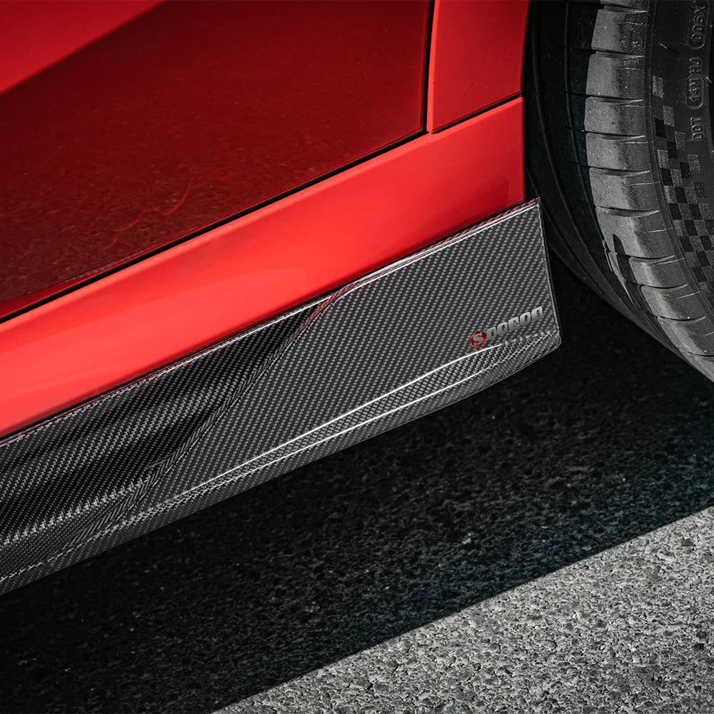 BMW X6M F96 / X6 G06 - SOOQOO Prepreg Carbon Fiber Side Skirt