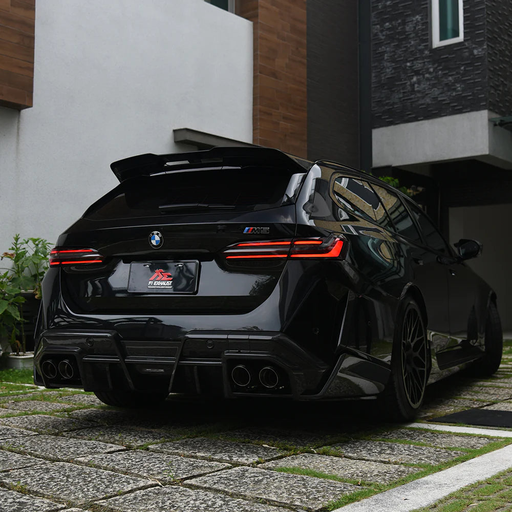 BMW M5 G99 - SOOQOO Prepreg Carbon Fiber Top Spoiler