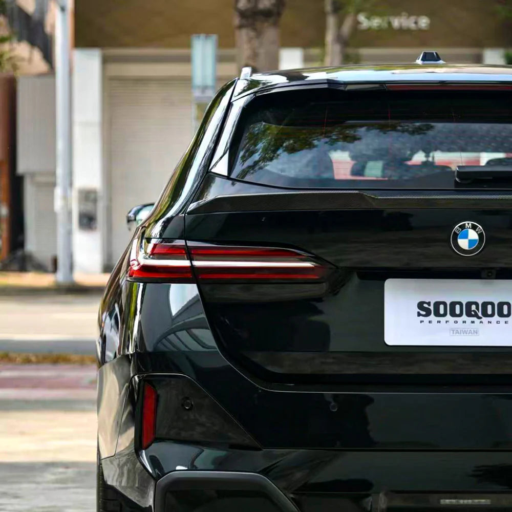 BMW M5 G99 - SOOQOO Prepreg Carbon Fiber Rear Spoiler