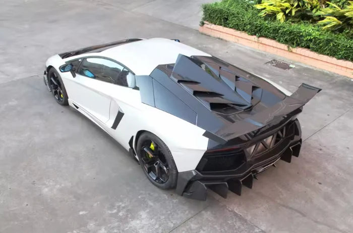 Lamborghini Aventador LP700 - Carbon Fiber Engine Cover Trims