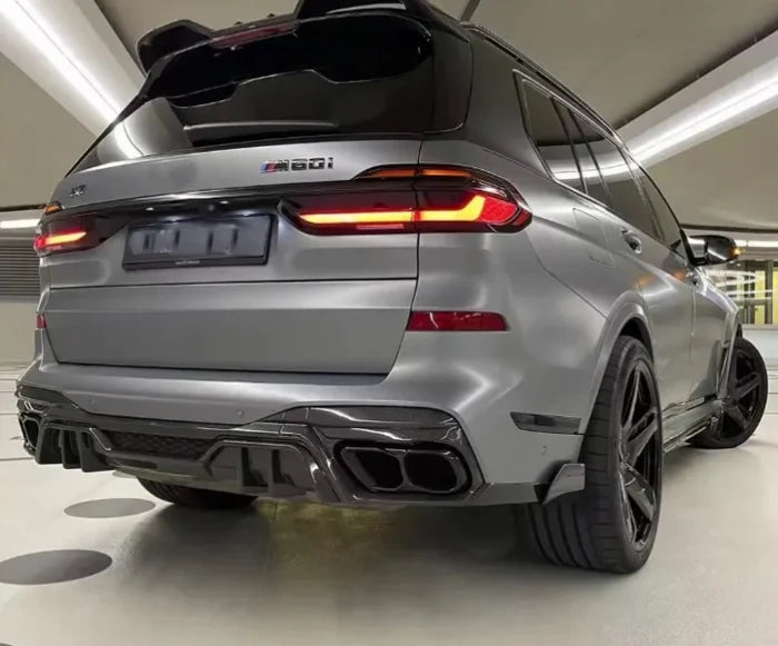 BMW X7 G07 (2019–2026) - LD Style Carbon Fiber Rear Diffuser