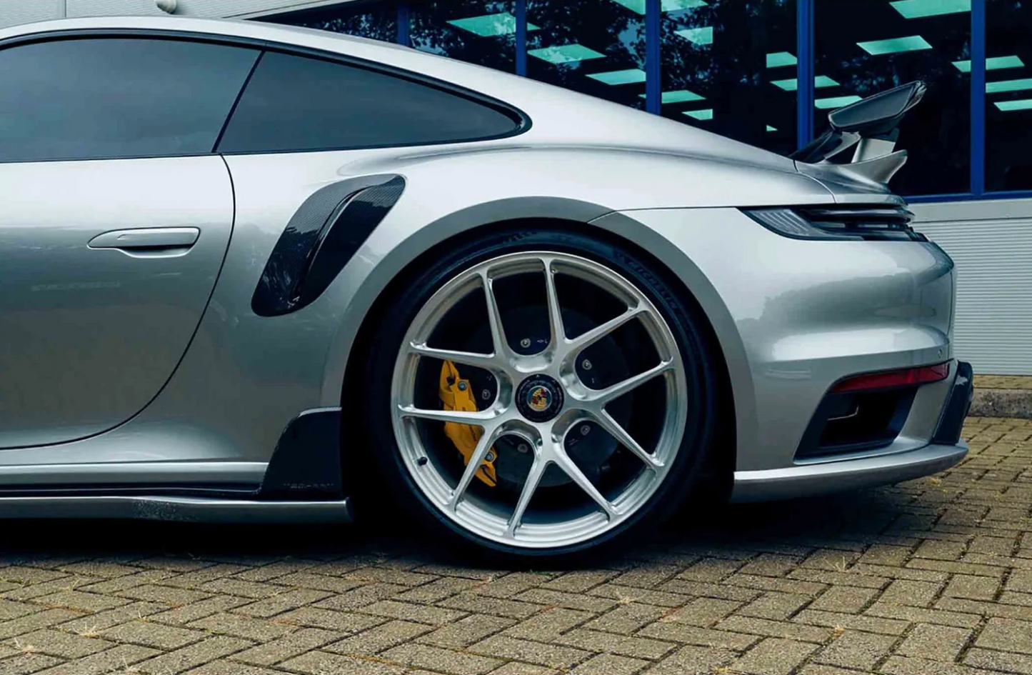 Porsche 992 Turbo S (2020–2023) - TC Style Dry Carbon Fiber Side Skirts