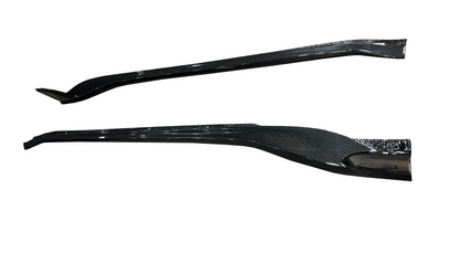 Porsche 911 992 - Carbon Fiber Finned Side Skirt Extensions
