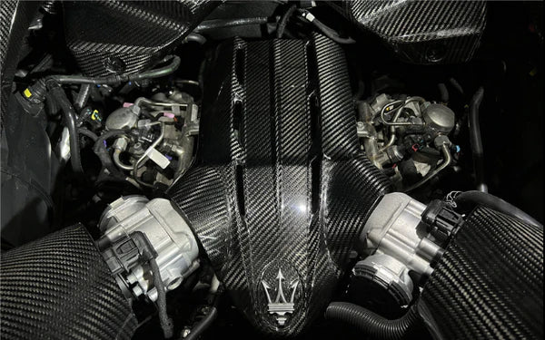 Maserati MC20 – Full Carbon Fiber Engine Bay Kit