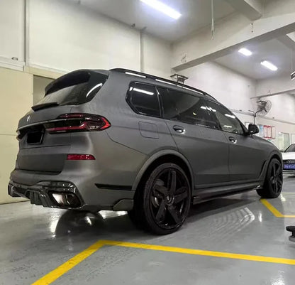 BMW X7 G07 (2019–2026) - LD Style Carbon Fiber Rear Diffuser