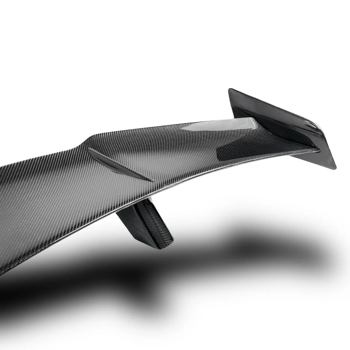 Corvette C8 – Prepreg Carbon Fiber ZR1 Style Rear Wing