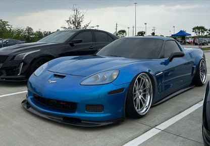 Chevrolet Corvette C6 – Carbon Fiber Side Skirts with Mud Flaps