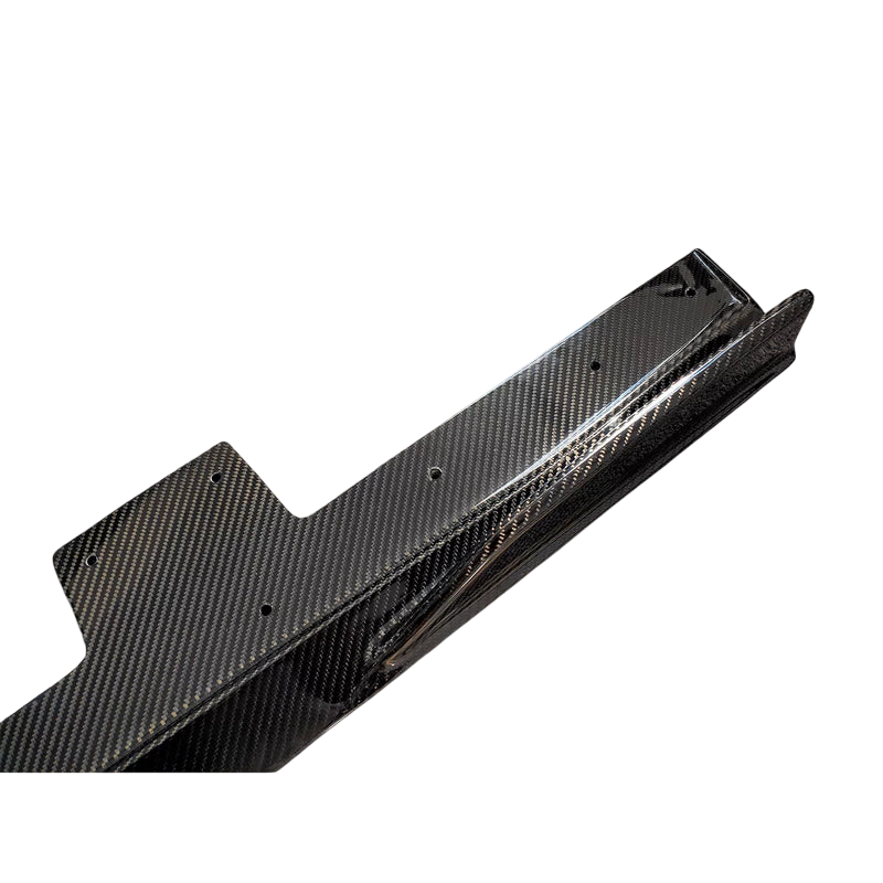 Lexus GS F – Carbon Fiber Side Skirts
