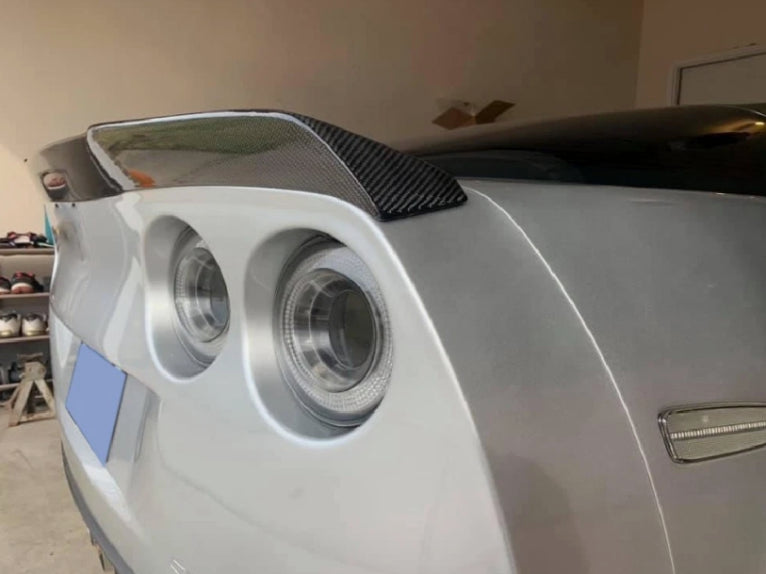 Chevrolet Corvette C6 (2006–2013) – Carbon Fiber Rear Trunk Spoiler