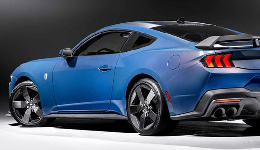 Ford Mustang Dark Horse – Carbon Fiber Side Skirt Extensions