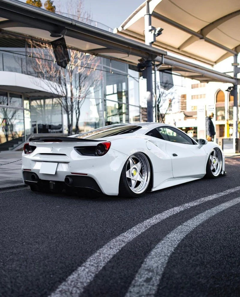 Ferrari 488 - Carbon Fiber Duckbill Trunk Spoiler