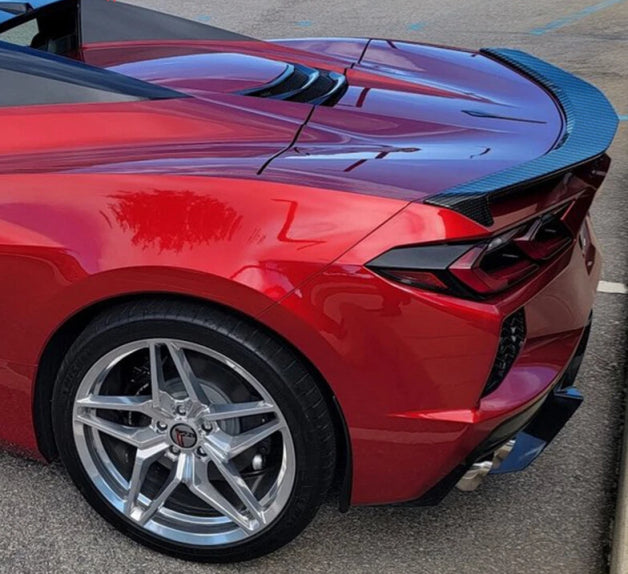 Corvette C8 2020-2025 – Carbon Fiber Trunk Spoiler
