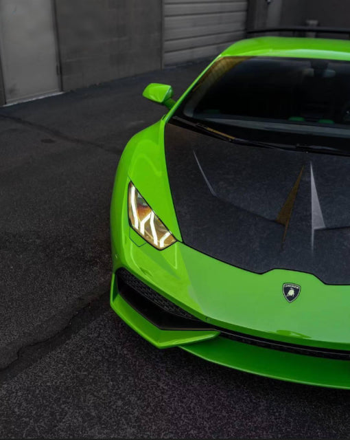 Lamborghini Huracán - 1016 Style Prepreg Carbon Fiber Hood