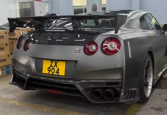 Nissan GT-R R35 (2017+) – TS Style Carbon Fiber Rear Diffuser