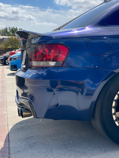 BMW E82 1 Series Coupe (2004–2011) - CSL Style Carbon Fiber Trunk