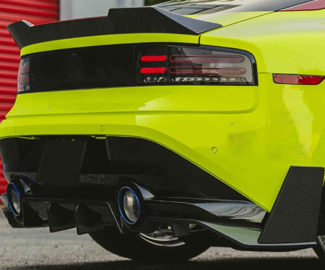 Nissan 400Z RZ34 - Carbon Fiber Rear Diffuser