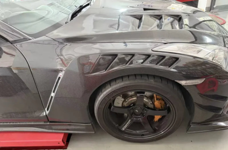 Nissan GT-R R35 - Nismo Style Carbon Fiber Fender