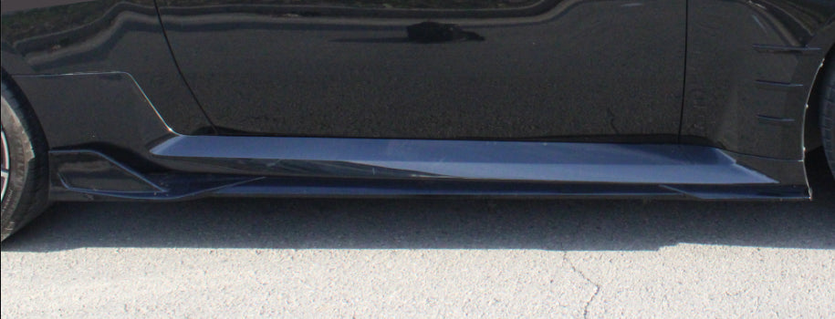 BMW G87 M2 - V Style Carbon Fiber Side Skirts