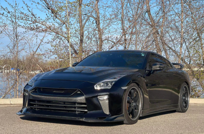 Nissan GT-R R35 (2017+) – TS Style Carbon Fiber Front Lip