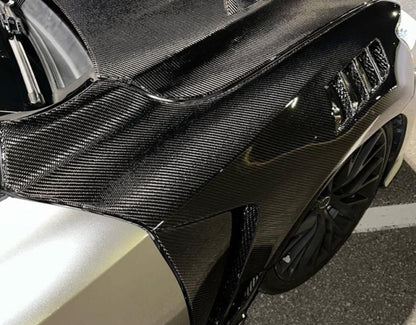 Lexus IS Series (2013–2019) - Carbon Fiber Vented Front Fenders