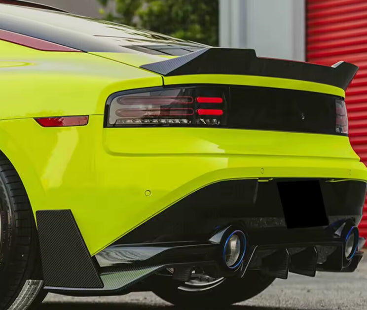 Nissan 400Z RZ34 - Carbon Fiber Duckbill Spoiler