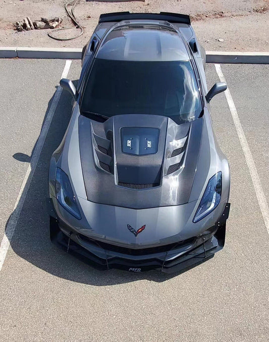 Corvette C7 – Carbon Fiber Vented Transparent Hood