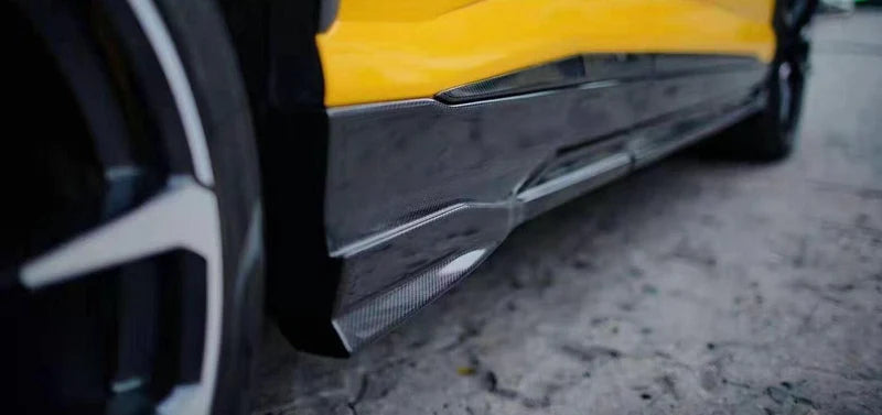 Lamborghini Urus Carbon Fiber Side Skirt Replacement