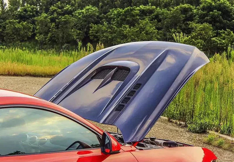 Ford Mustang – Carbon Fiber Vented Front Engine Hood