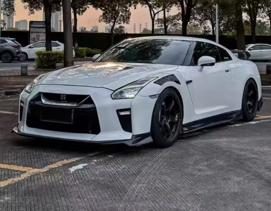 Nissan GT-R R35 (2017+) – VA Style Carbon Fiber Front Lip