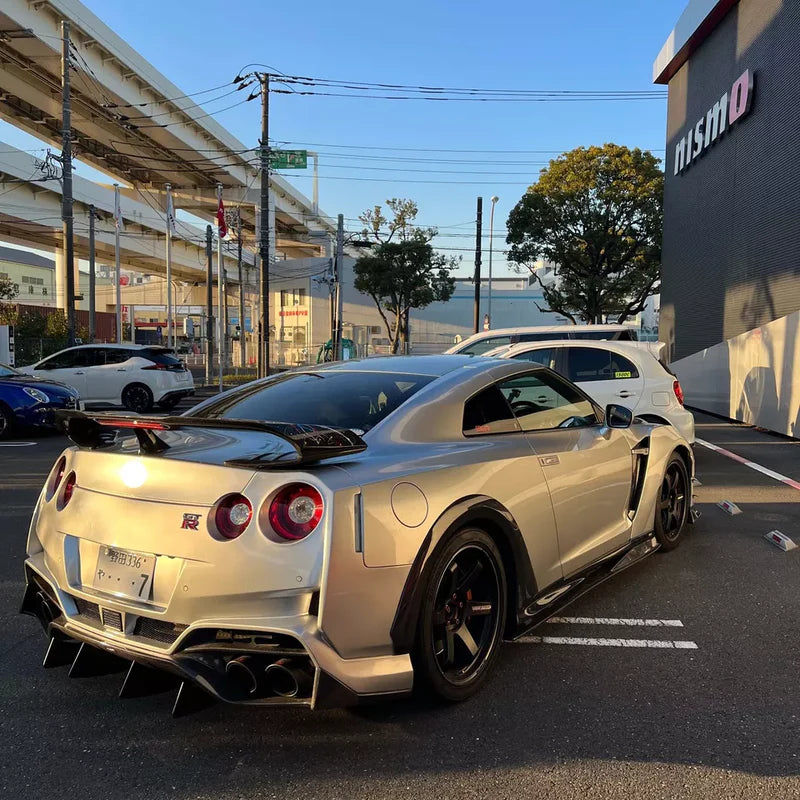 Nissan GT-R R35 - Carbon Fiber Rear Fender Flares Wheel Arch Set