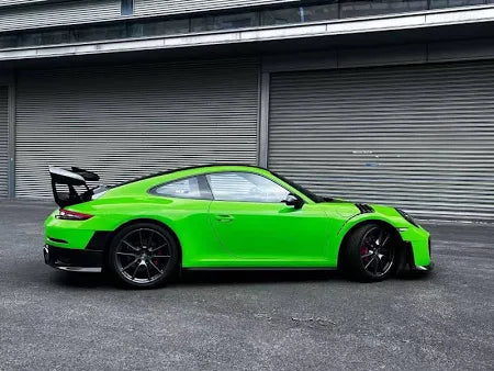 Porsche 911 991.2 Carrera / Targa 4 / 4S (2016–2018) – GT2RS Style Carbon Fiber Side Skirts