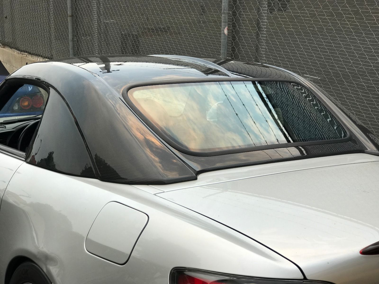Honda S2000 – Carbon Fiber Hard Top Roof with Glass Replacement